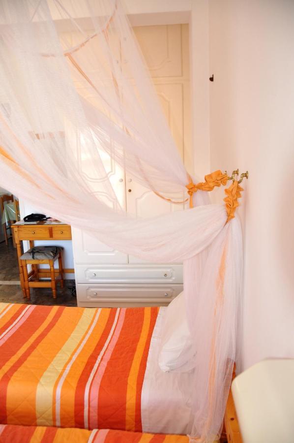 Miranda Haus Aparthotel Арилас Екстериор снимка