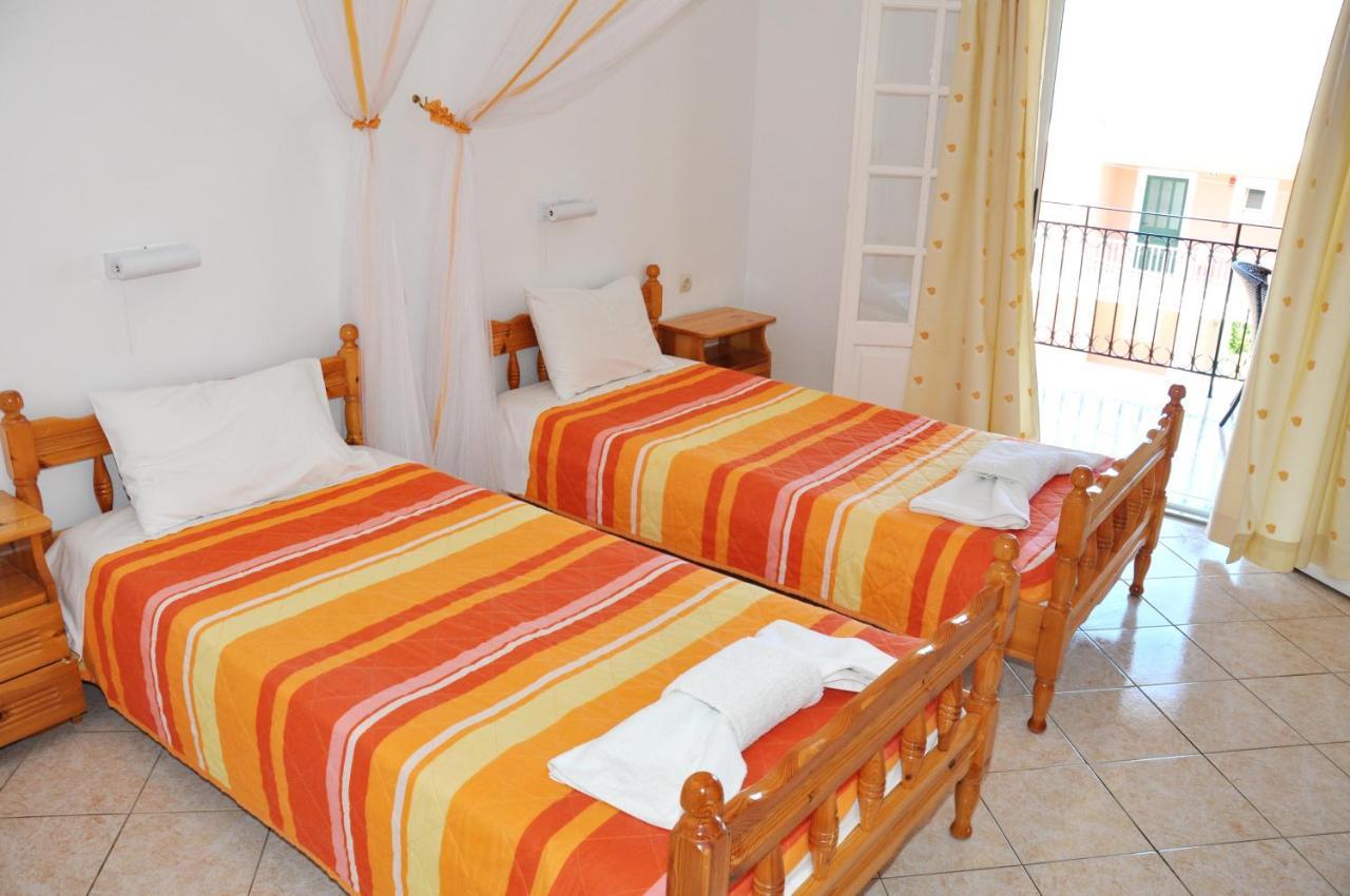 Miranda Haus Aparthotel Арилас Екстериор снимка