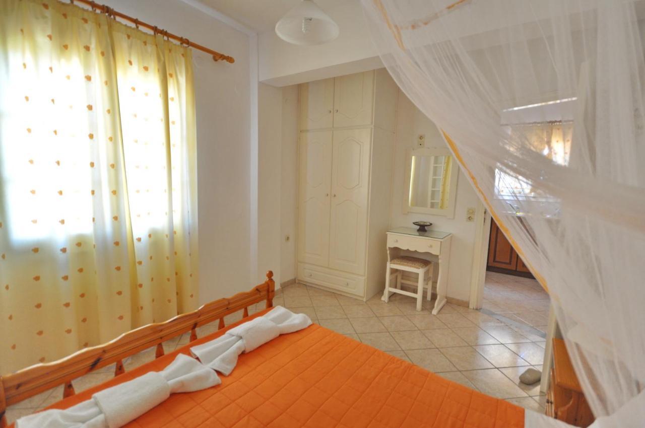 Miranda Haus Aparthotel Арилас Екстериор снимка